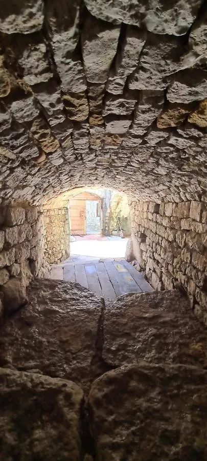 Hébergement de vacances Magnifique maison en coeur de Balazuc, proche plages ardèche France