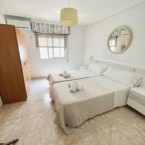 https://apartamento-el-arenal-free-parking.es-andalucia.com